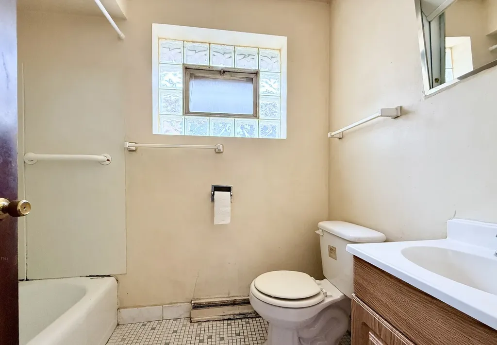 3400 West Shakespeare Avenue Chicago IL 60647