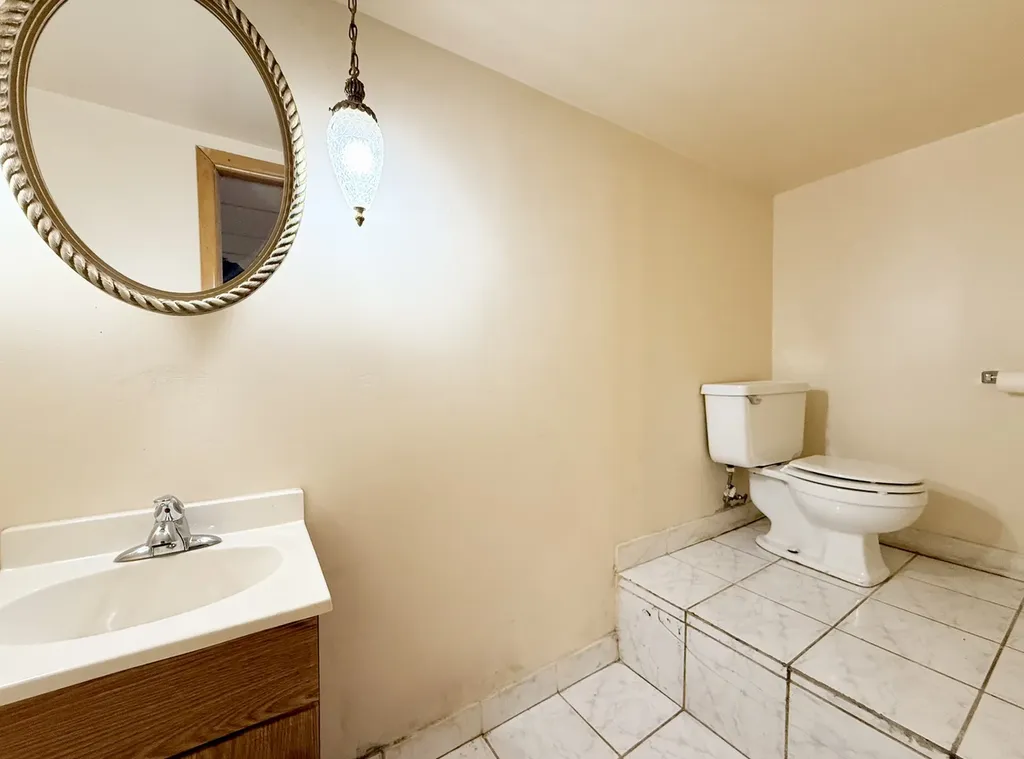 3400 West Shakespeare Avenue Chicago IL 60647