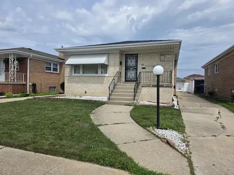 601 Yates Avenue Calumet City IL 60409