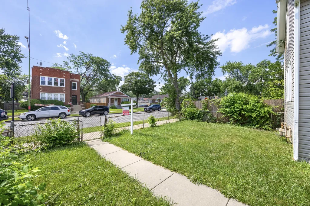8607 South Morgan Street Chicago IL 60620