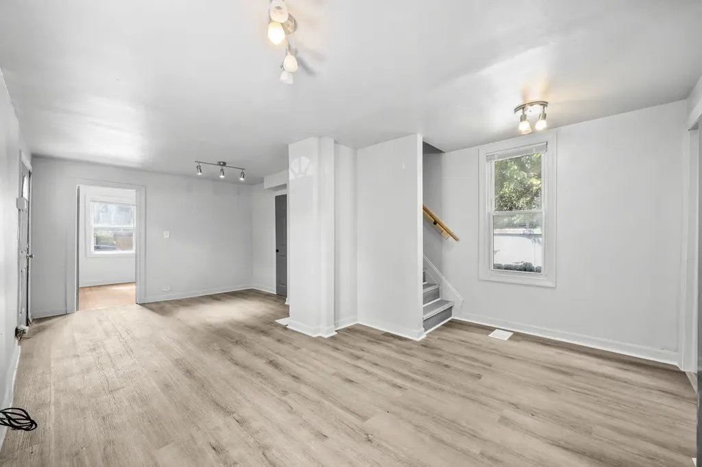 8607 South Morgan Street Chicago IL 60620