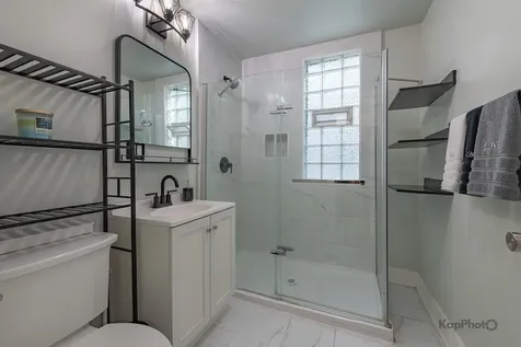 7327 South Carpenter Street Chicago IL 60621