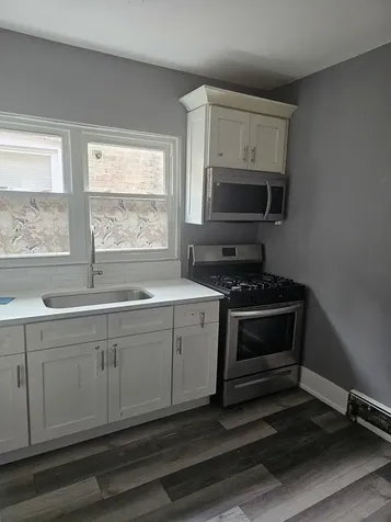 5506 North Luna Avenue Chicago IL 60630