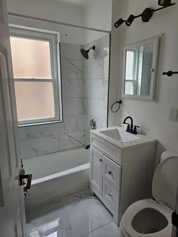 5506 North Luna Avenue Chicago IL 60630