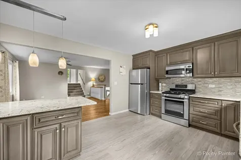 640 Ash Street Algonquin IL 60102