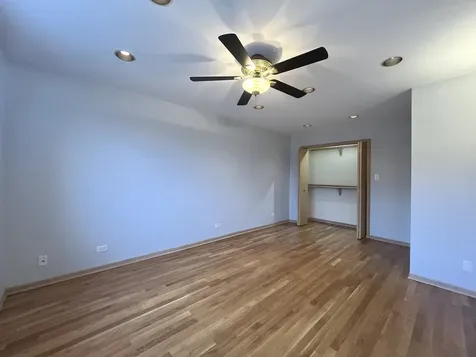 449 West 37th Street Chicago IL 60609