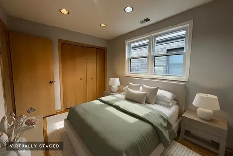 449 West 37th Street Chicago IL 60609