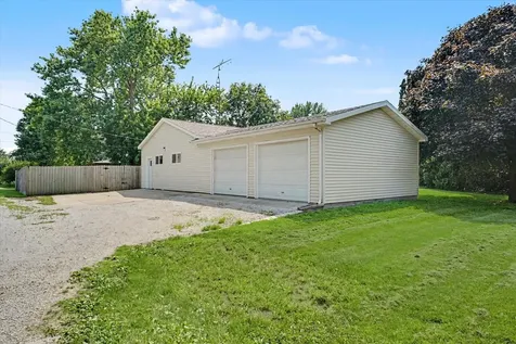 405 Washington Street Fithian IL 61844