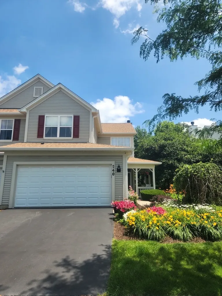 240 Grand Ridge Road St. Charles IL 60175