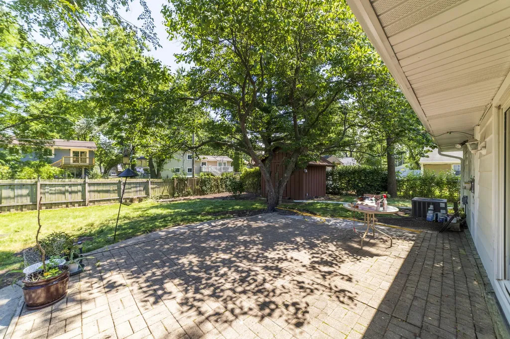 7601 Adams Street Darien IL 60561