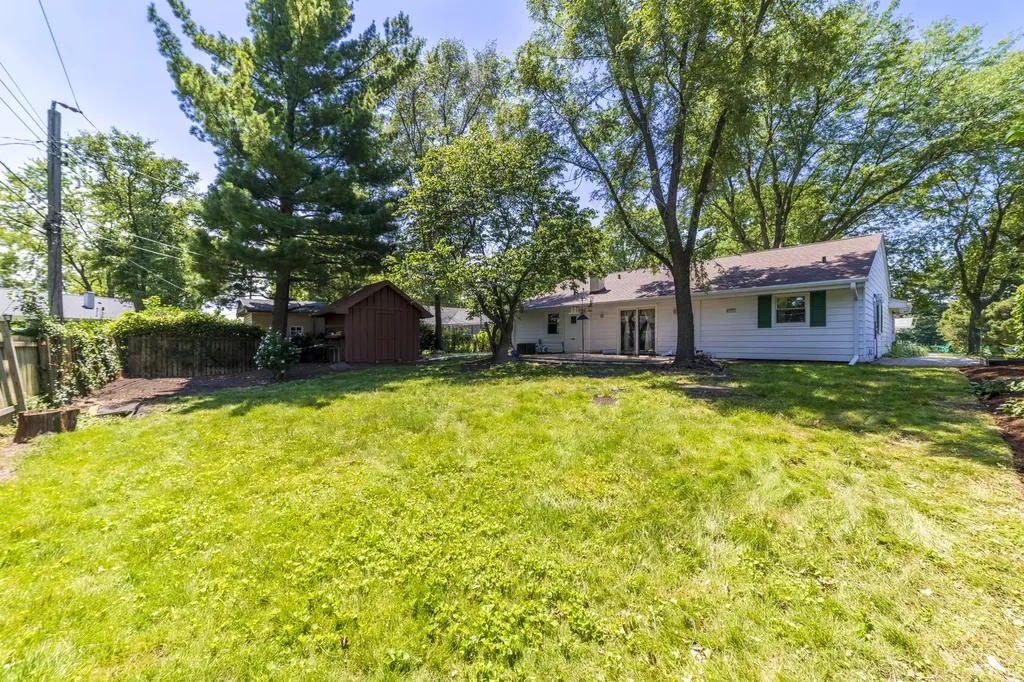 7601 Adams Street Darien IL 60561