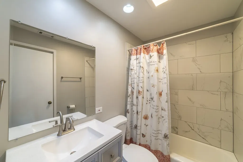 7601 Adams Street Darien IL 60561