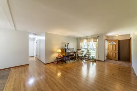 7601 Adams Street Darien IL 60561