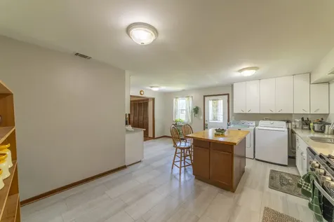 7601 Adams Street Darien IL 60561