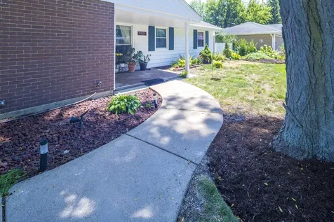 7601 Adams Street Darien IL 60561