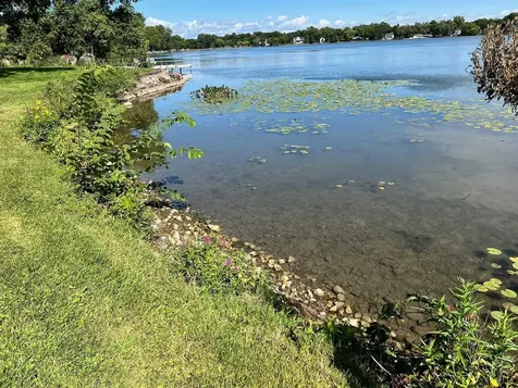 W Belvidere Road Grayslake IL 60030