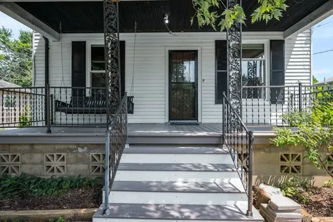 1108 South Clayton Street Bloomington IL 61701