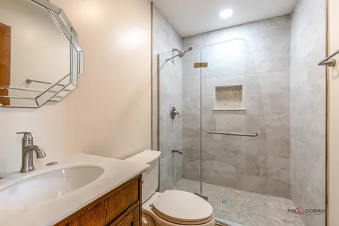 1551 Crowfoot Circle N Hoffman Estates IL 60169