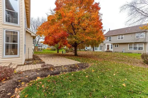 1551 Crowfoot Circle N Hoffman Estates IL 60169