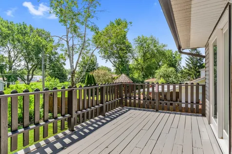 543 Ridge Circle Streamwood IL 60107