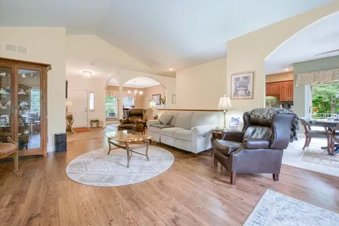 298 Quinlan Avenue Dekalb IL 60115