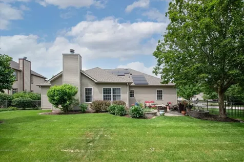 298 Quinlan Avenue Dekalb IL 60115
