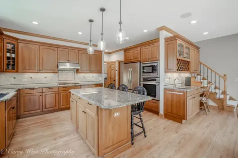 4N843 West Woods Drive St. Charles IL 60175