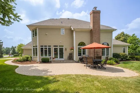 4N843 West Woods Drive St. Charles IL 60175
