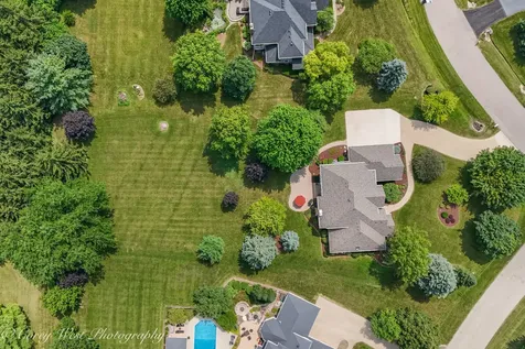 4N843 West Woods Drive St. Charles IL 60175