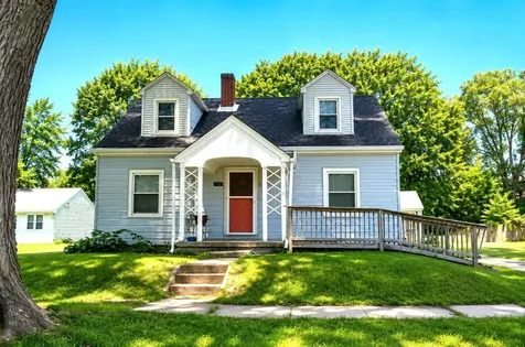 1402 West 3rd Street Sterling IL 61081