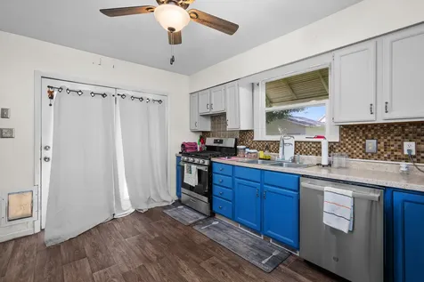 1815 4TH Street Moline IL 61265