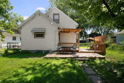 1815 4TH Street Moline IL 61265