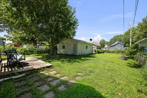 1815 4TH Street Moline IL 61265