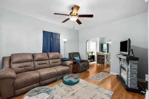 1815 4TH Street Moline IL 61265