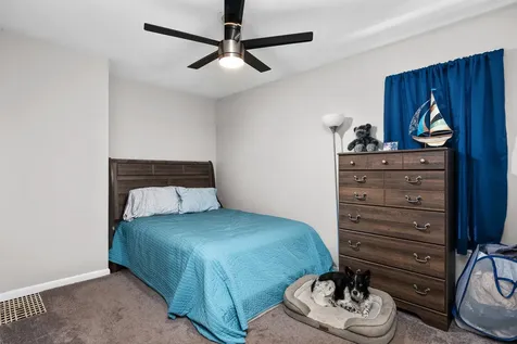 1815 4TH Street Moline IL 61265