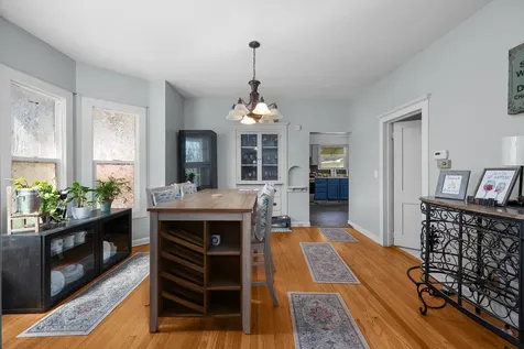 1815 4TH Street Moline IL 61265