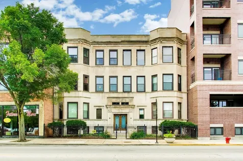 923 West Irving Park Road W Chicago IL 60613