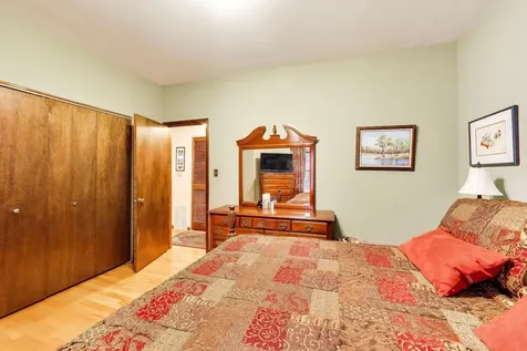 923 West Irving Park Road W Chicago IL 60613