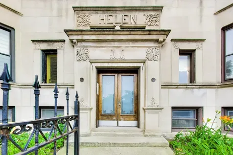 923 West Irving Park Road W Chicago IL 60613