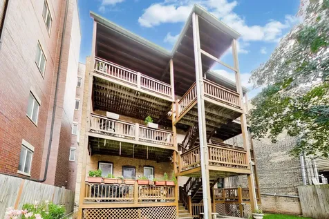 923 West Irving Park Road W Chicago IL 60613
