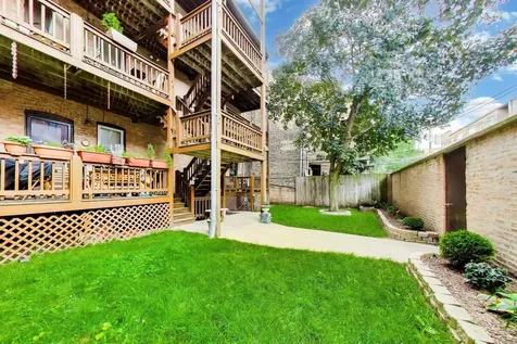 923 West Irving Park Road W Chicago IL 60613
