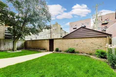 923 West Irving Park Road W Chicago IL 60613