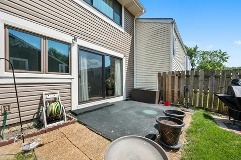 205 Robbin Drive Romeoville IL 60446