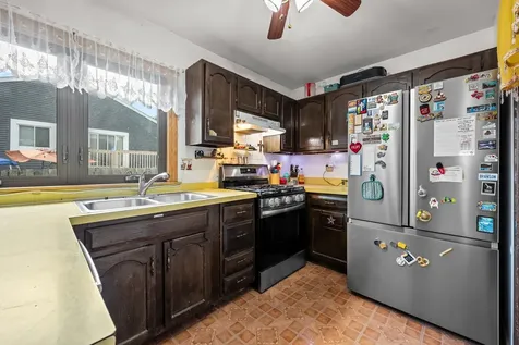205 Robbin Drive Romeoville IL 60446