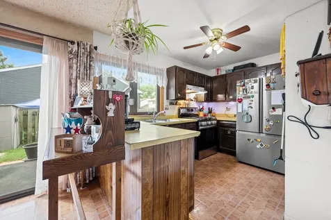 205 Robbin Drive Romeoville IL 60446