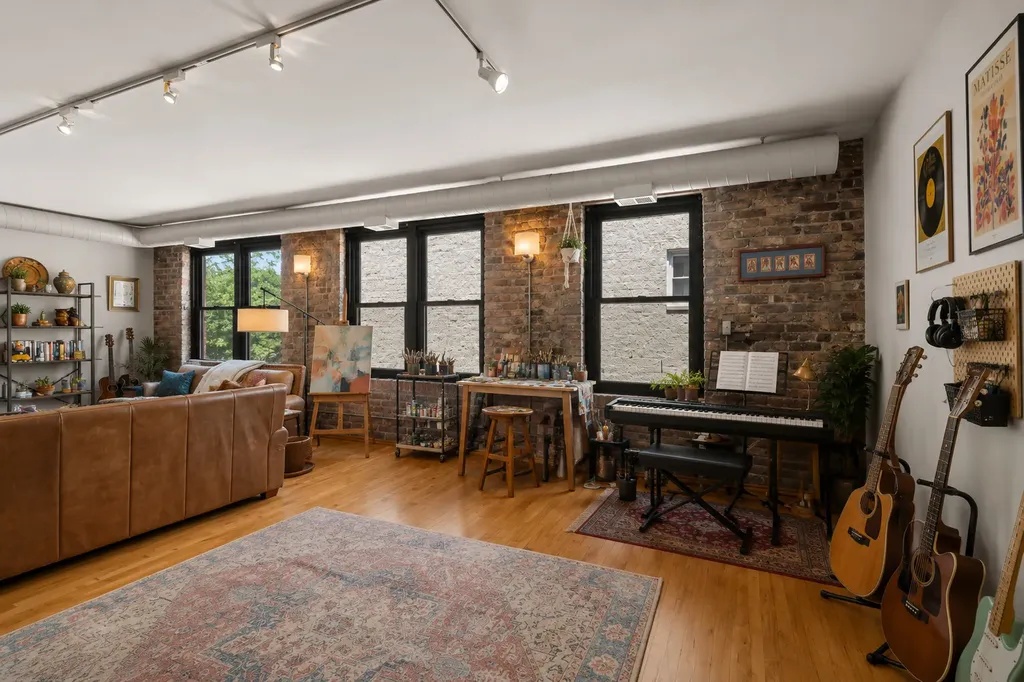 515 North Noble Street Chicago IL 60642