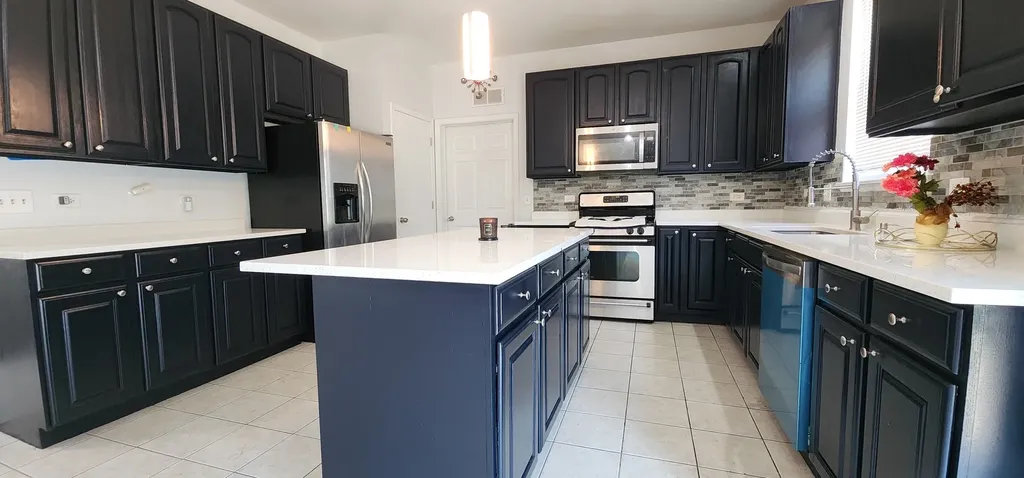 4 Claridge Court Bolingbrook IL 60440