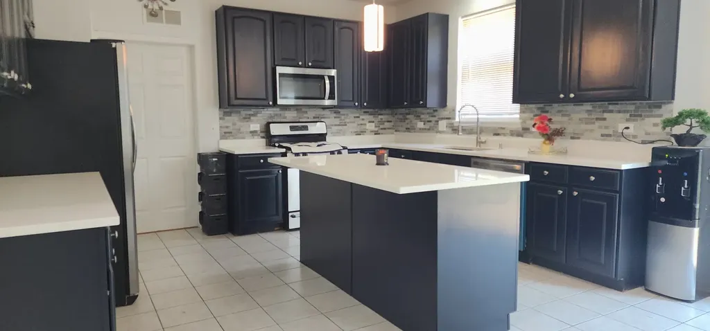 4 Claridge Court Bolingbrook IL 60440