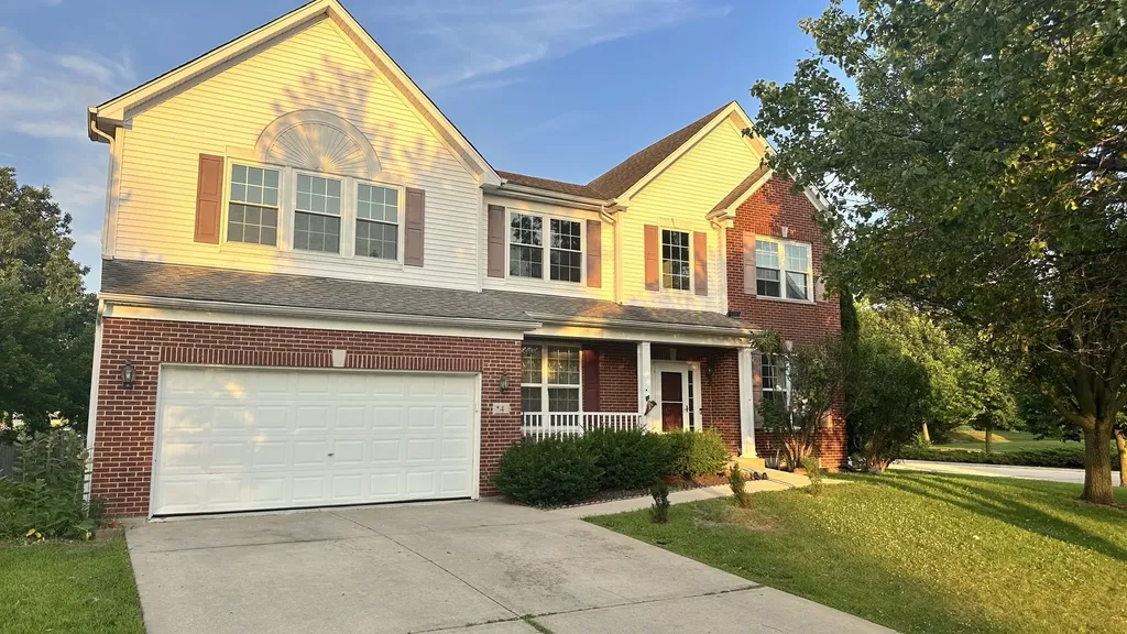 4 Claridge Court Bolingbrook IL 60440
