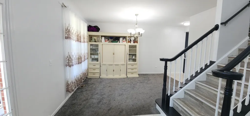 4 Claridge Court Bolingbrook IL 60440